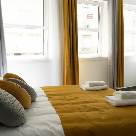 Apartment Almada Downtown 201